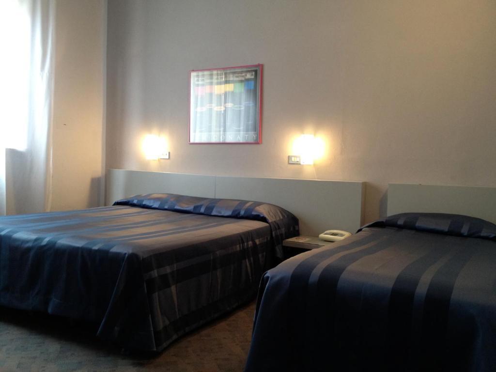 Hotel Milano Pistoia Chambre photo