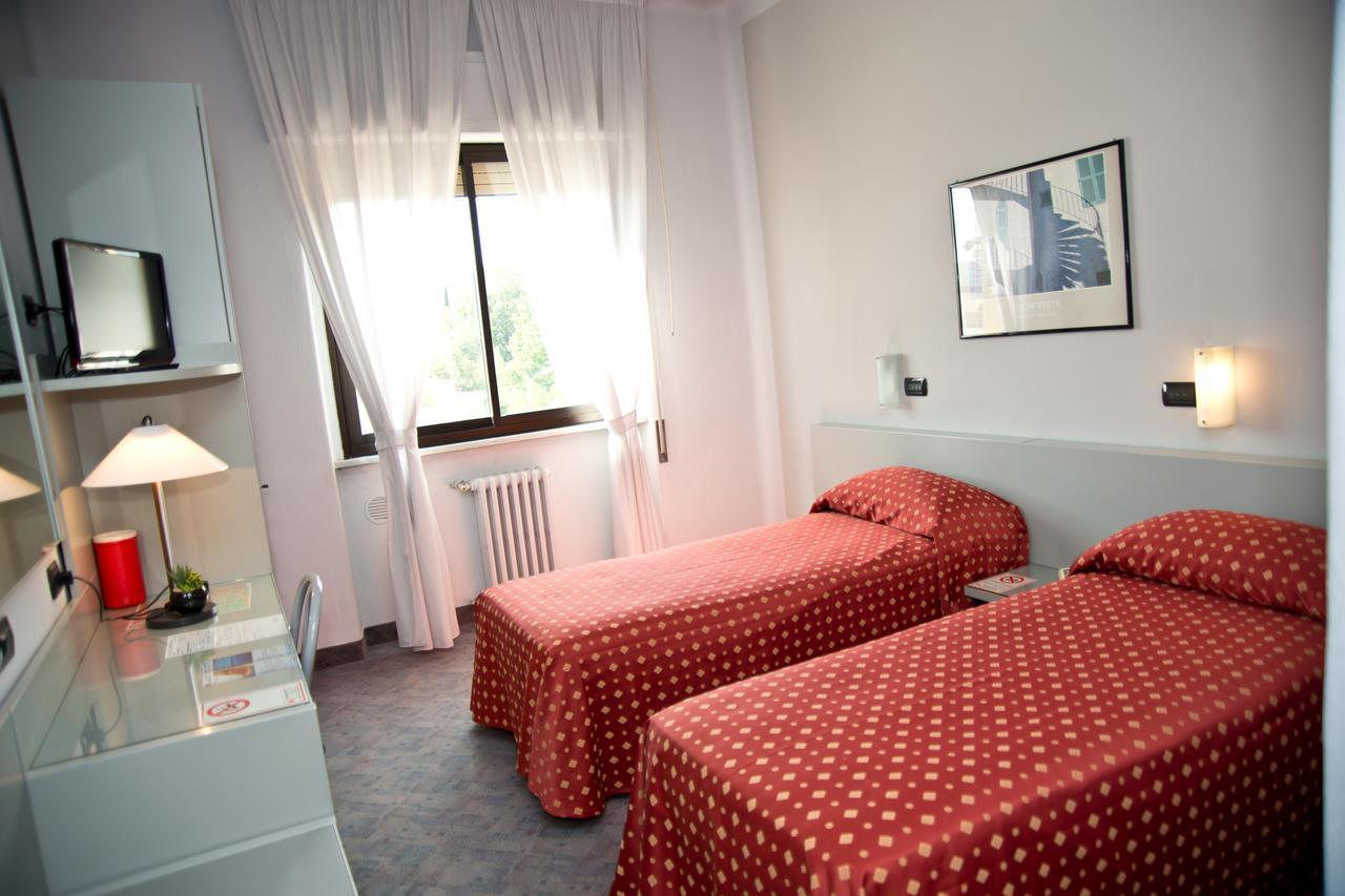 Hotel Milano Pistoia Extérieur photo